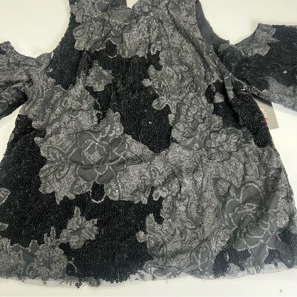 design Lab Lord & Taylor  women’s black off shoulder  blouse Sample S L17-7 - Picture 2 of 5